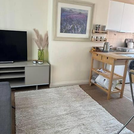 1 Bedroom Flat Sleeps 4 In Abingdon Oxfordshire Exteriör bild