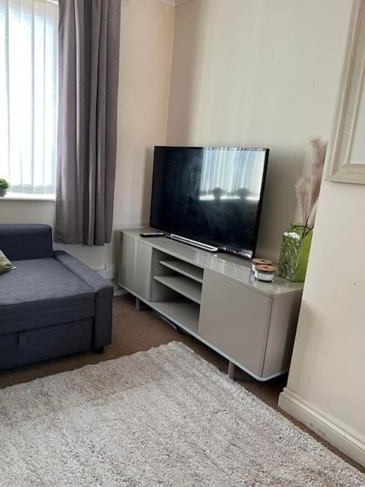 1 Bedroom Flat Sleeps 4 In Abingdon Oxfordshire Exteriör bild