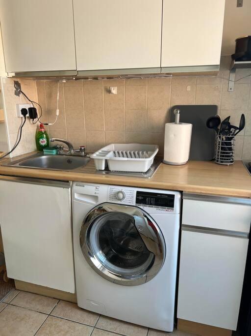 1 Bedroom Flat Sleeps 4 In Abingdon Oxfordshire Exteriör bild